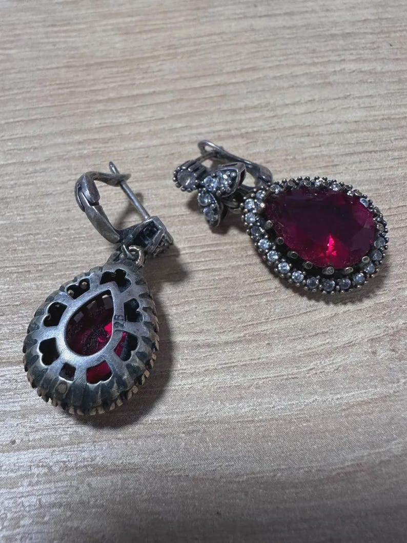 Vintage Style 925 Sterling Silver Pear Red Gemstone Dangle Earrings