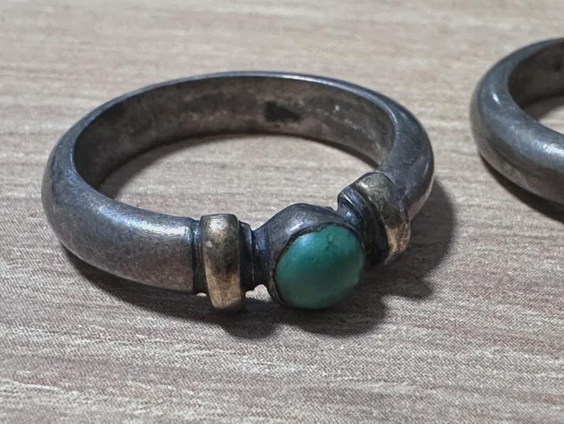 Set of 4 Vintage Silver Rings with Gemstone Cabochons