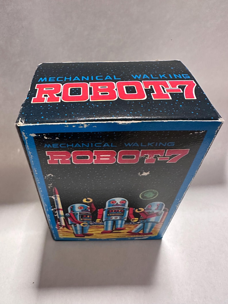 Robot-7 Mechanical Toy
