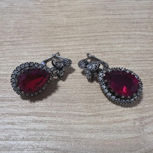 Vintage Style 925 Sterling Silver Pear Red Gemstone Dangle Earrings