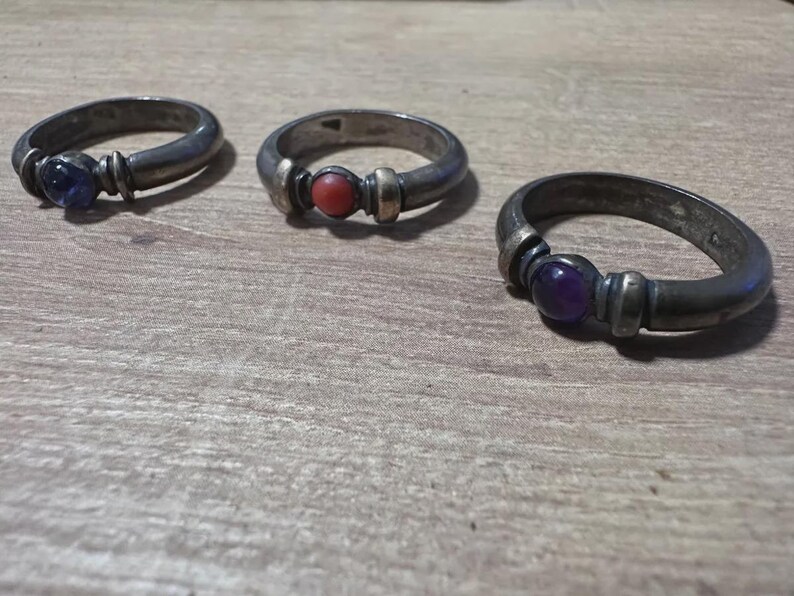 Set of 4 Vintage Silver Rings with Gemstone Cabochons