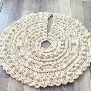 Crochet Christmas Tree Skirt, Bobbles Design, bulky cream yarn, *may not arrive by Christmas*