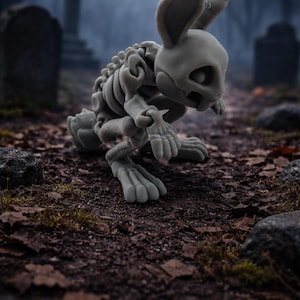 Skeleton Bunny Figurine – Fun Halloween Desk Toy – Playful Skull Decoration – Cute Spooky Gift for Friends & Animal Lovers