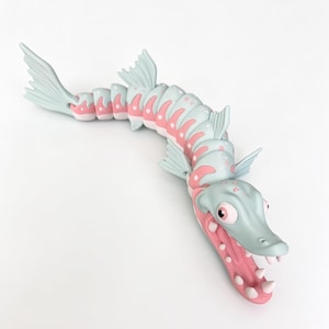 Flexible 3D Printed Barracuda Fidget Figure | Articulated Sensory Sea Creature Toy | Ocean Desk Companion | Poseable Marine Animal Gift