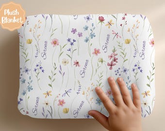 Manta floral personalizada, manta con nombre personalizado y estampado de flores silvestres en acuarela, manta de terciopelo o sherpa, regalo de primavera para ella, decoración del hogar