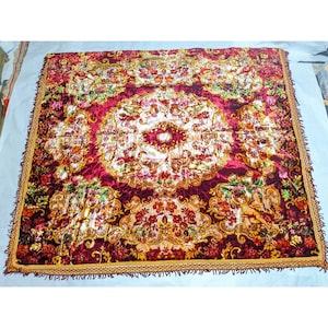Vintage Besana Italiaans fluwelen wandtapijt uit de jaren 70, 101" x 85" sprei met cherubijn- en bloemenmotief.