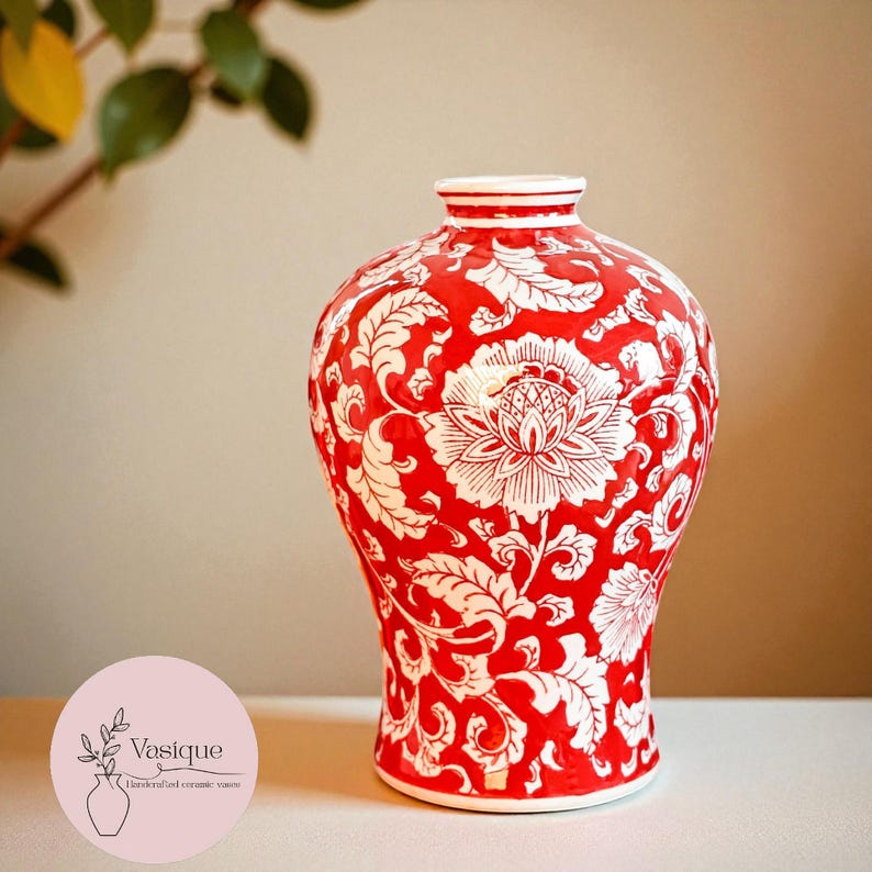 Red Porcelain Vase with White Floral Pattern – Elegant Ceramic Decor Red Rhyme vase