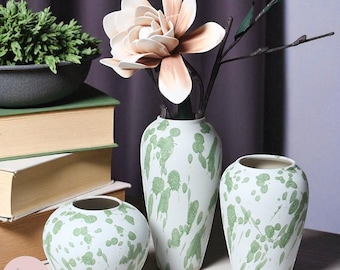 Handgjorda gröna stänkvaser i keramik | Wabi Sabi keramik | Japandi minimalistisk heminredning | Boho texturerade vaser för blommor | heminredning