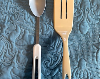 Vintage Bonny USA Servierlöffel weiß Nylon Griff Edelstahl Retro Küche Vintage Pfannenwender geschlitzt schräg