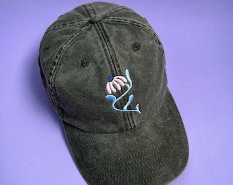 Casquette brodée fleurs - Édition limitée - 100 % Coton - Unisexe - Cadeau fleuri - Broderie florale - Designed & embroidered in France