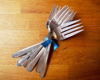 Vintage silverplate serving forks. Mismatched set of 6.