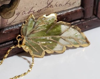 VINTAGE LEAF NECKLACE