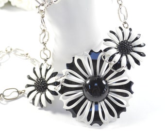 Retro Vintage Upcycled Brooch/Earring Necklace