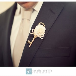 Key Boutonniere in Ivory image 1