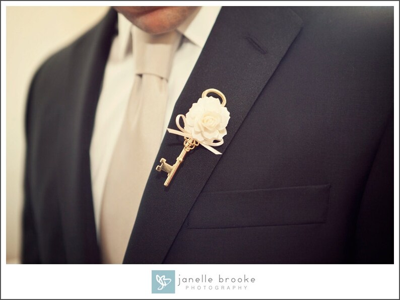 Key Boutonniere in Ivory image 1