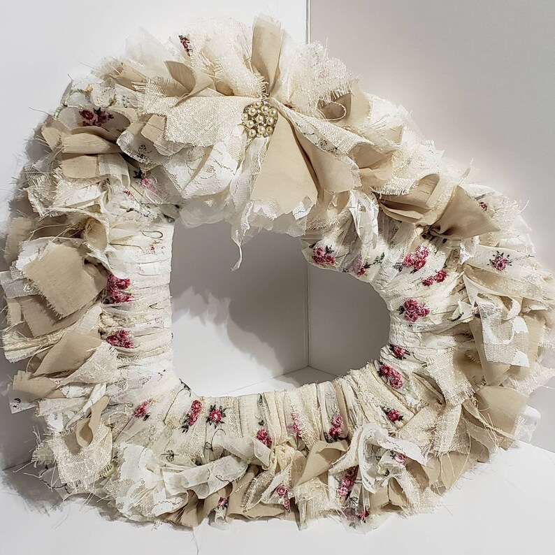 Heart Wreath ... FREE SHIPPING  in the US image 0