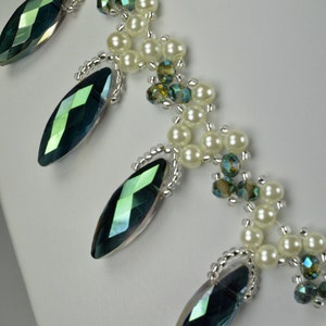 Crystal and Pearl Necklace (With 2 different LOOKS)