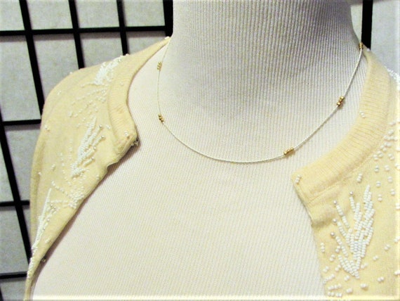 Dainty Vintage 1970's White Enamel Chain Necklace… - image 10