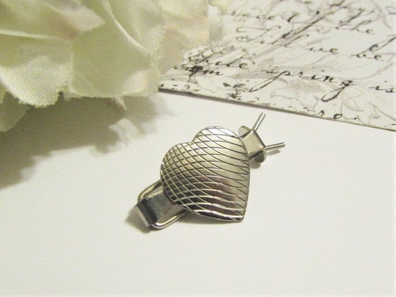 Cute Vintage 1970's Silver Heart Barrette for Gir… - image 1