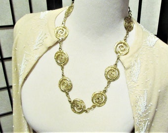 Vintage Chunky Gold Spiral Statement Necklace, Unique Large Hammered Circle Medallion Link Chain, 1980s Retro Modern Statement Jewelry Women