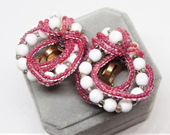 Unique Vintage White Milk Bead Glass Cluster Earrings with Red Seed Bead Loops, Clip-on Earrings, 1940s WWII Sweetheart, Holiday Jewelry