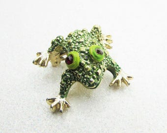 Vintage 1960s Little Frog Brooch, Green Enamel & Gold Plated Animal Pin-  MCM Figural Jewelry