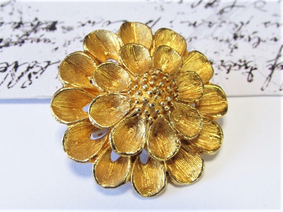 Vintage Gold Flower Lingerie Clip, Pretty Metal F… - image 1