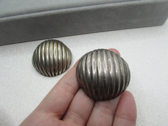 Huge Vintage Silver Plated Circle Clip-On Earring… - image 4