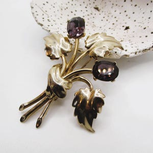 Vintage 1940s Floral Bouquet Brooch- Amethyst Purple Oval Rhinestones- Gold Plated Flower Pin- WWII Sweetheart Jewelry- Mother&#39;s Day Gift