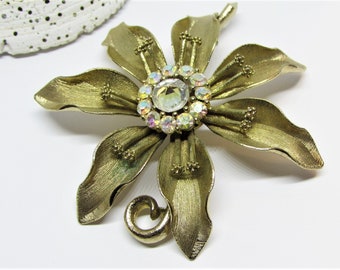 Spectacular Vintage Designer LISNER Flower Brooch, Large Gold Floral Pin, Aurora Borealis Rhinestones, AB Crystals, 1960s Costume Jewelry