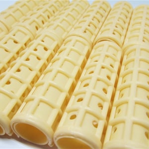 Set of 19 Vintage 1990s GOODY 11/16&quot; Medium Size Magnetic Rollers- Smooth Plastic Snap-Over Clip Curler- Hair Styling Tool Accessory Women