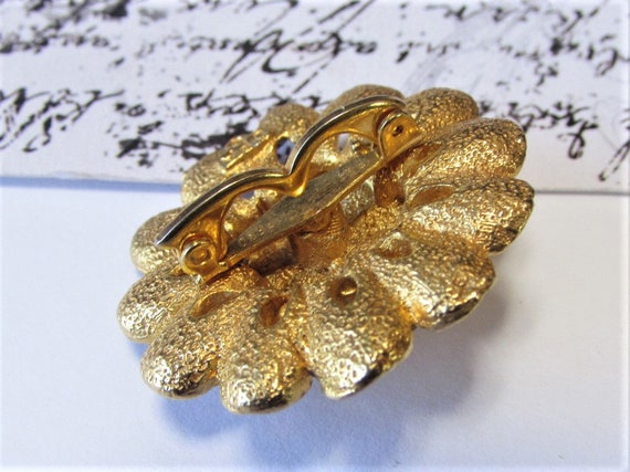 Vintage Gold Flower Lingerie Clip, Pretty Metal F… - image 4