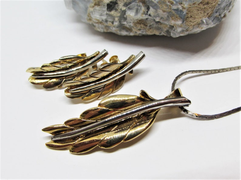 Vintage Gold & Silver Leaf Jewelry Set, Two Tone Mixed Metals, Fall Leaf Pendant Necklace, Pierced Stud Drop Earrings, 1970s Autumn Jewelry image 1