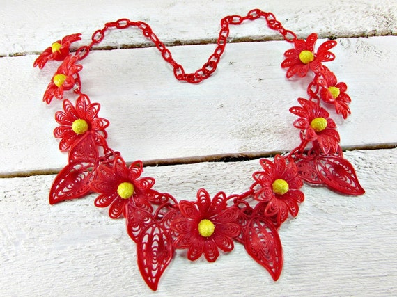 Vintage Celluloid Flower Necklace, Red Daisy Neckl