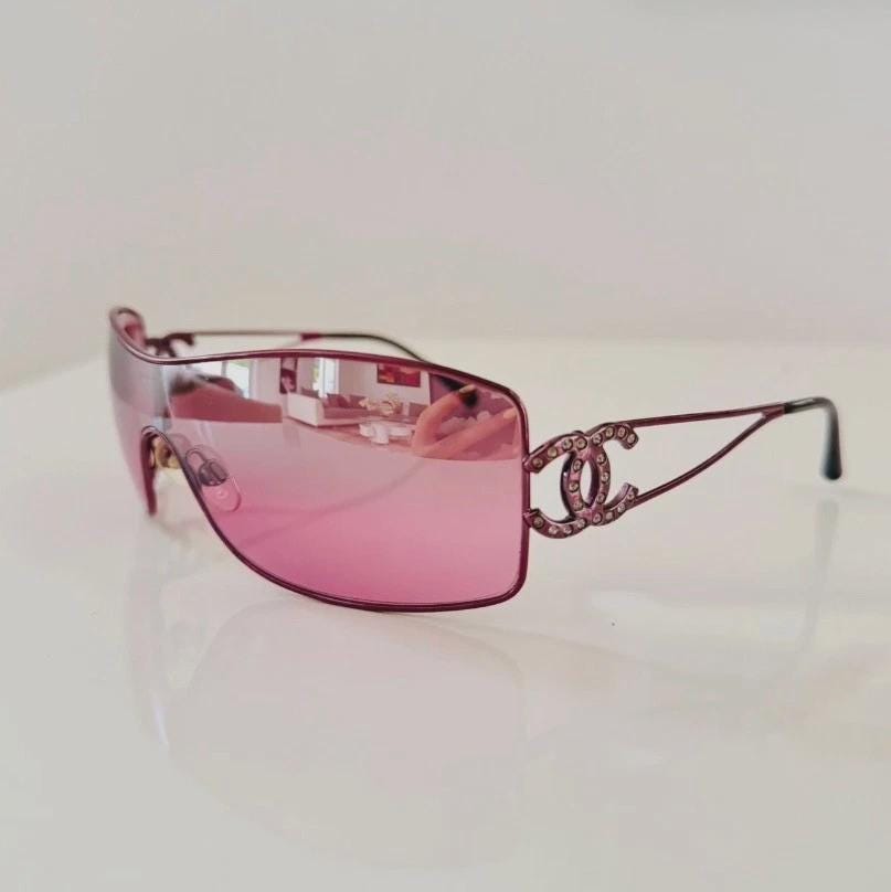 Pink chanel sunglasses - Etsy 日本