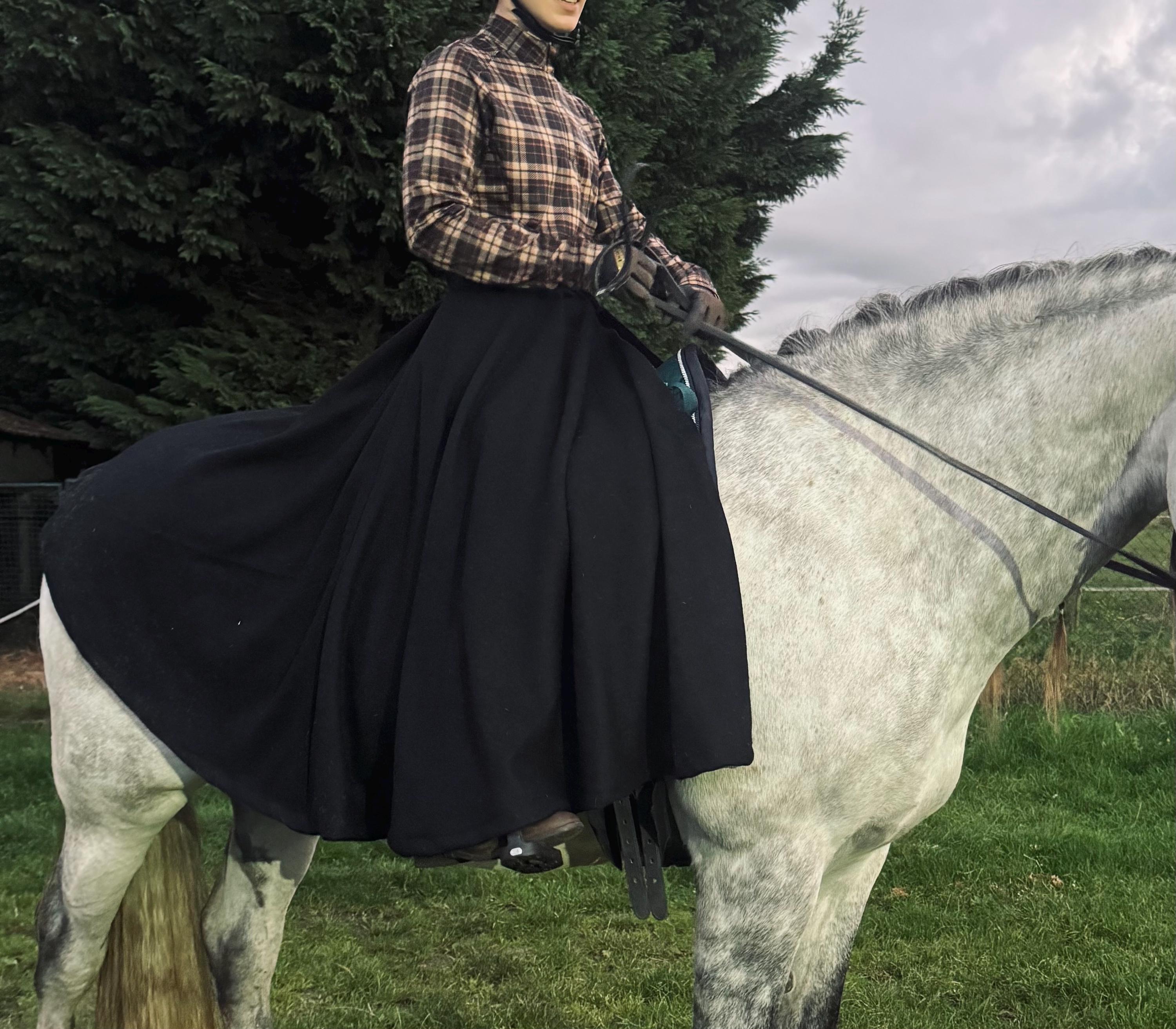 Riding Skirt UK - Main Image