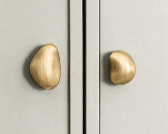Brushed Brass Pebble Cabinet Knob,  For Kitchen & Wardrobe Renovation