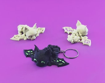 Flexible 3D-printed bat – posable bat figurine & keychain | Gift for fantasy fans