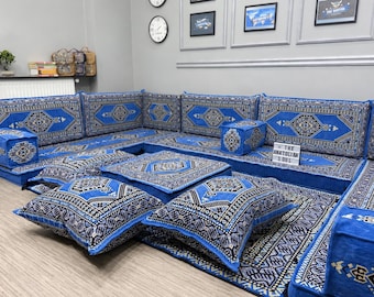 Conjunto de assentos de chão azul estilo Anatólia; almofadas de design tradicional, sofá moderno e confortável, almofadas decorativas e pufe.