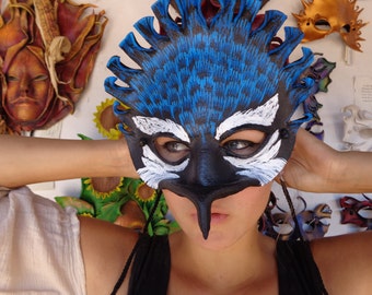 Máscara de cuero de pájaro arrendajo azul