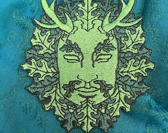 Écusson thermocollant homme vert à cornes