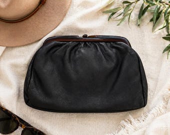 Bolso de mano vintage de piel negra con marco de carey, hecho en Italia. Bolso de noche.