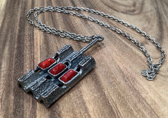 Red Glass Brutalist Abstract Pendant Necklace - image 2