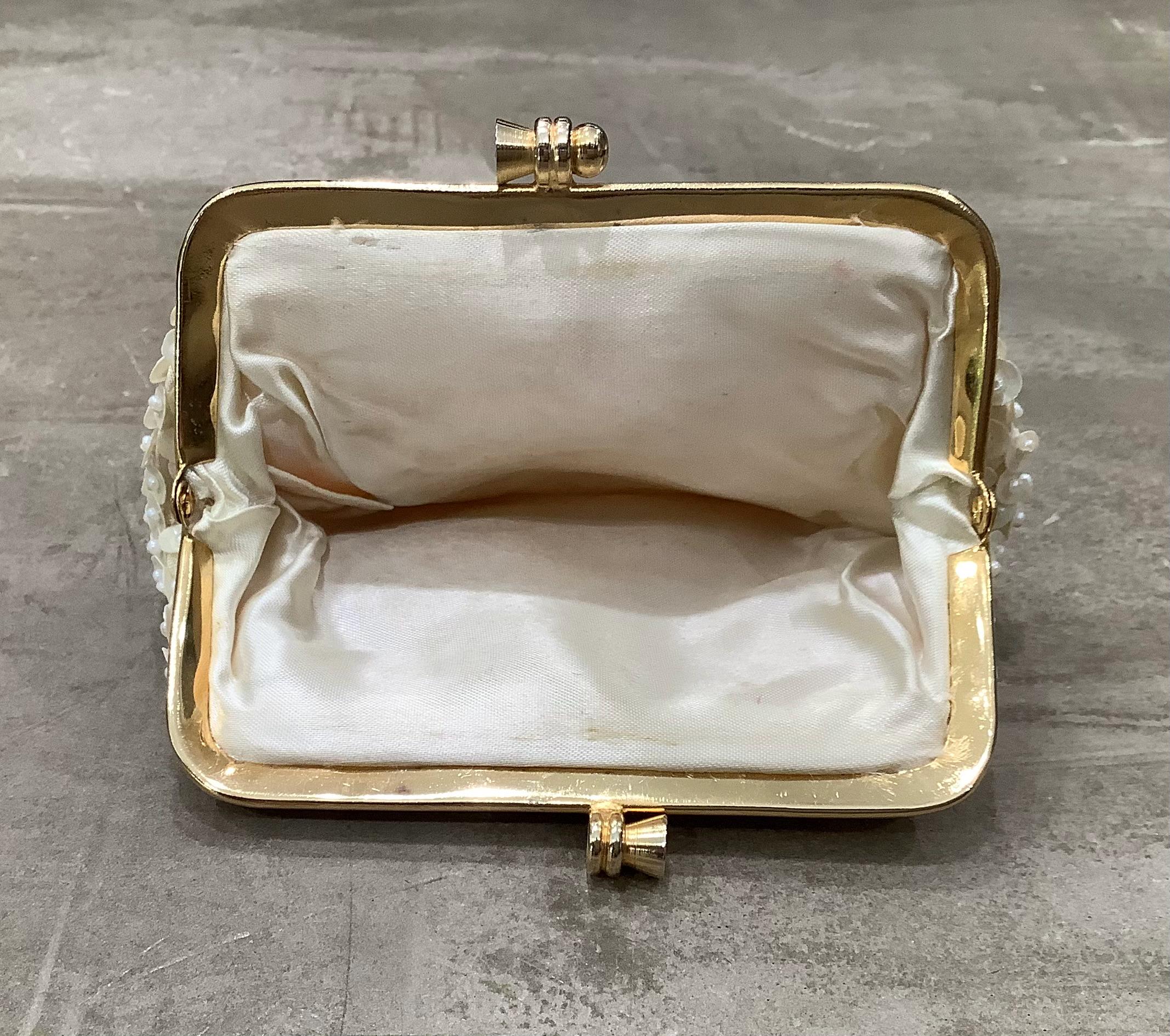 Vintage Beaded Safeco Gold Tone Kiss Lock Clasp Pouch Purse
