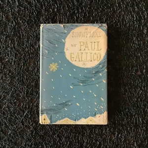 Snowflake by Paul Gallico 1953 Book / Illustrated by David Knight and Reisie Lonette