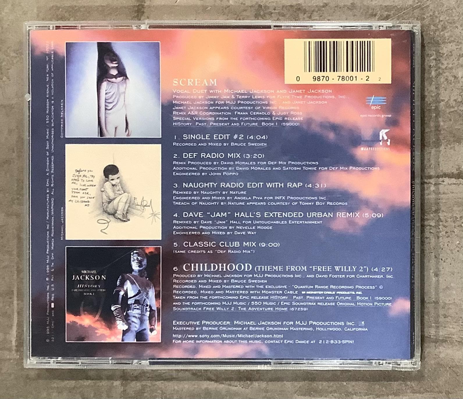 Michael Jackson Duet With Janet Jackson – Scream / Childhood