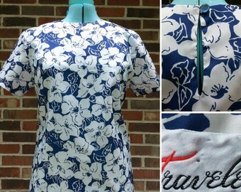 1970's Hawaiian Print Top Blouse 'Traveler' by Connie Blue and White Brady Era Tiki Luau Vacation Cruise Beach Wear Large L