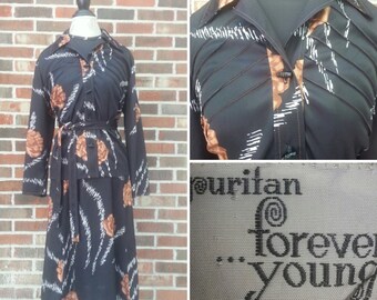 Vintage 1970s 2 Two Piece Dress And Jacket Set Suit By Puritan Forever Young Black White Gold Roses Retro Kitsch XL Large Plus Size