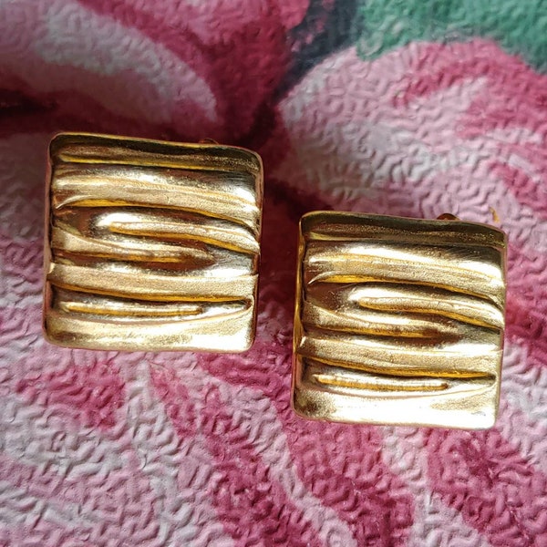 Vintage 1980s Square Clip In Goldtone Earrings Modern Abstract Gold Retro Eighties Glam