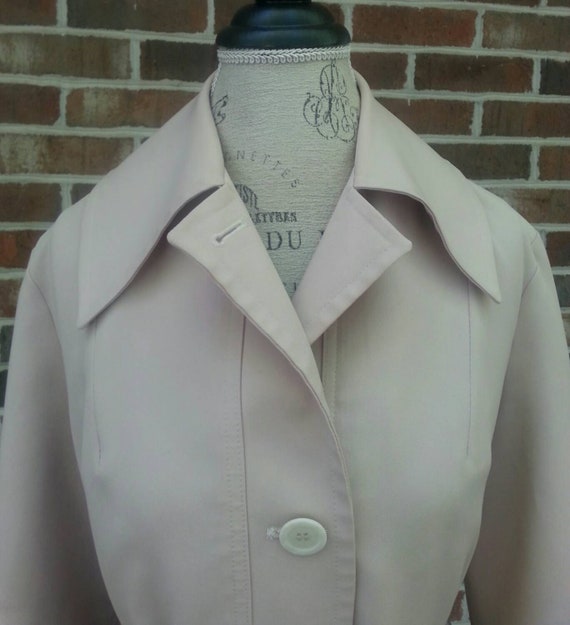 Vintage 1960s Trench Coat Pale Tan Cream Vanilla … - image 2